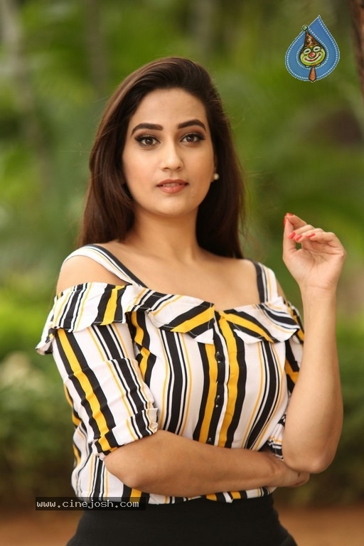 Manjusha Latest Photos - 20 / 42 photos