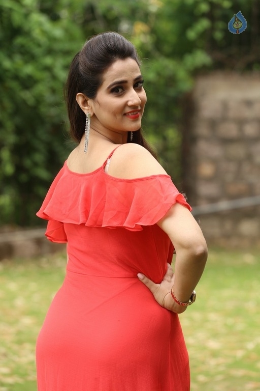 Manjusha Latest Photos - 26 / 41 photos