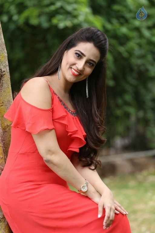 Manjusha Latest Photos - 31 / 41 photos