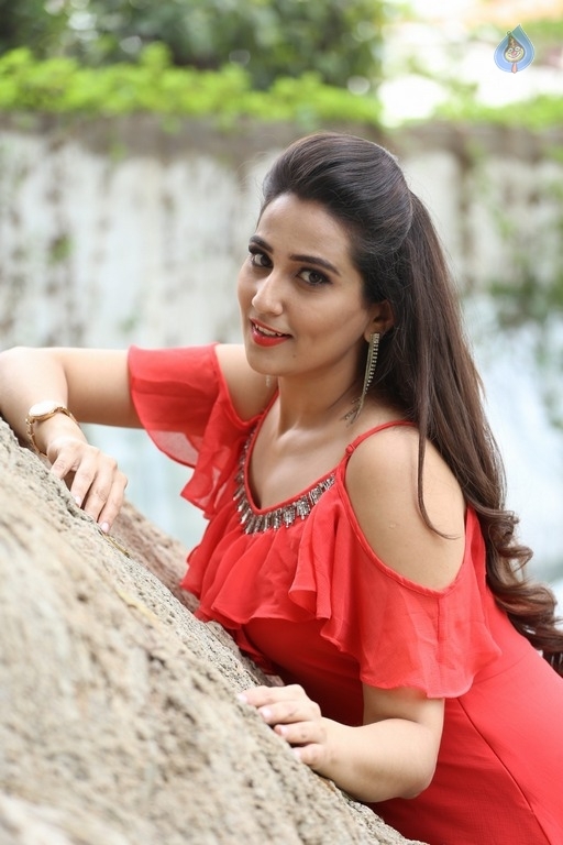 Manjusha Latest Photos - 32 / 41 photos