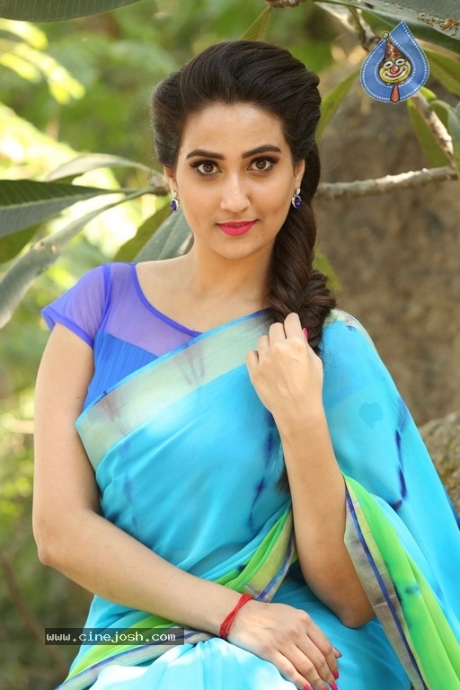 Manjusha Latest Stills - 8 / 18 photos