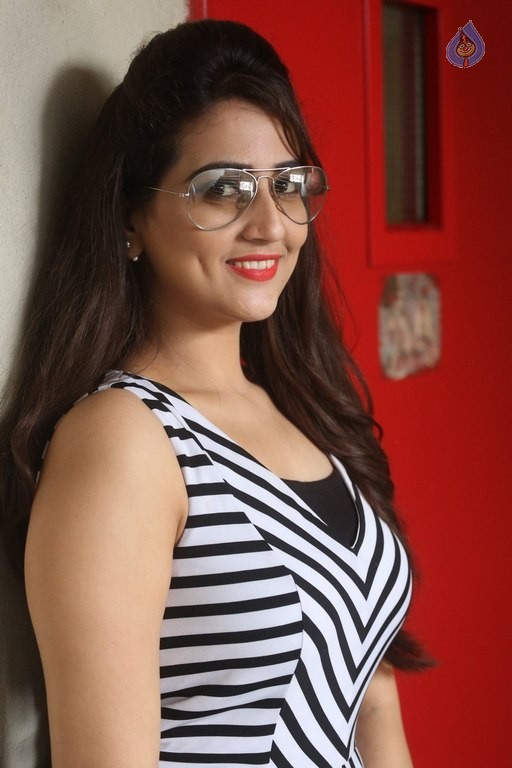 Manjusha New Gallery - 32 / 34 photos