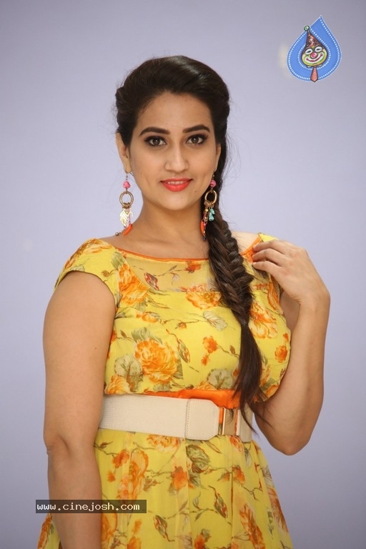 Manjusha New Photos - 14 / 31 photos