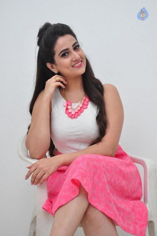 Manjusha New Pics - 21 / 41 photos