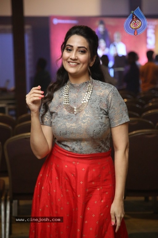 Manjusha New Pics - 9 / 15 photos