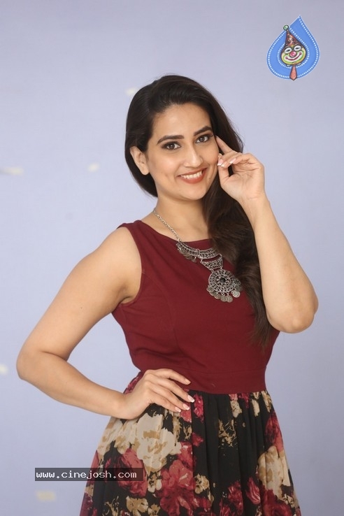 Manjusha Photos - 21 / 42 photos