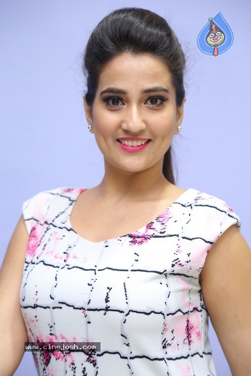 Manjusha Stills - 17 / 30 photos