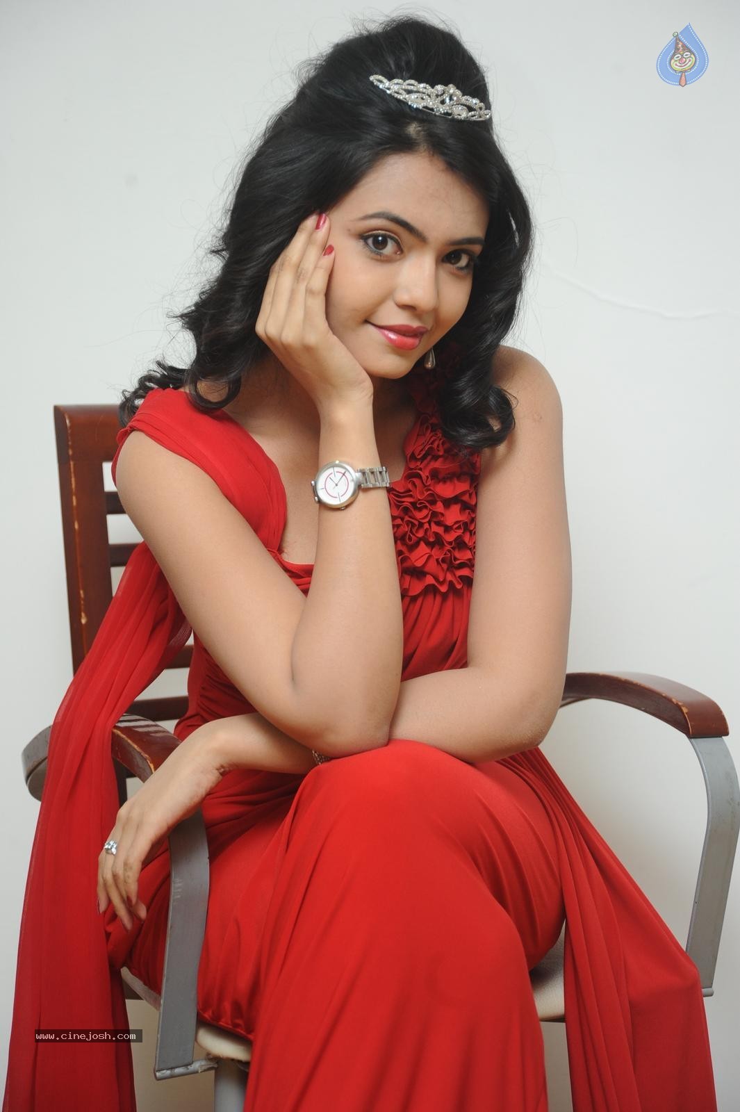 Marina Abraham New Stills - 20 / 100 photos