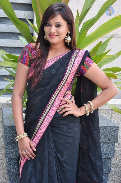 Mathrika New Photos - 24 / 35 photos