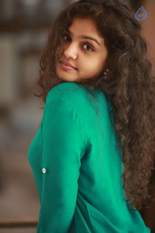 Maya Latest Photos - 8 / 17 photos