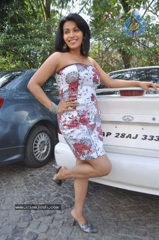 Mayuri New Stills - 68 / 83 photos