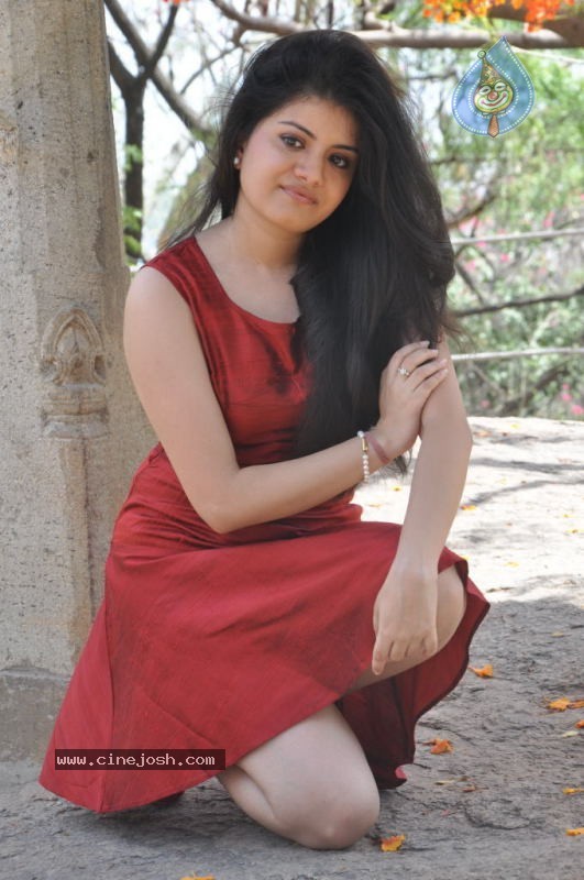 Meenakshi Stills - 39 / 99 photos