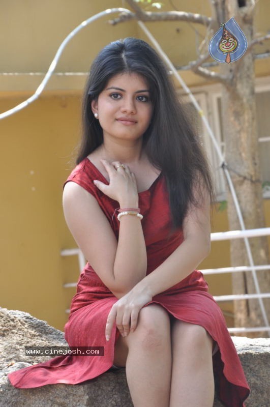 Meenakshi Stills - 56 / 99 photos