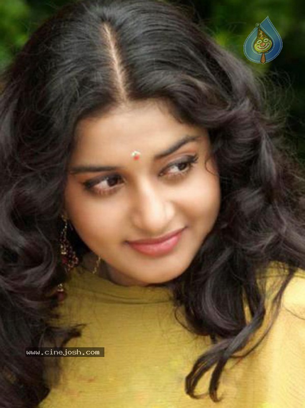 Meera Jasmine Stills - 23 / 29 photos