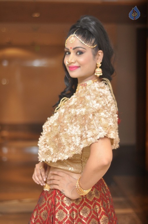 Mehek New Images - 37 / 42 photos