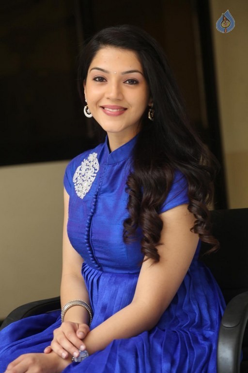 Mehreen New Photos - 29 / 50 photos