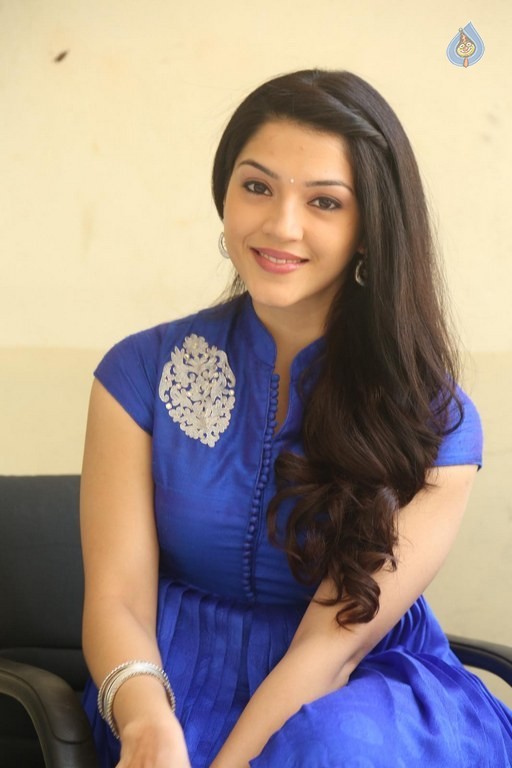 Mehreen New Photos - 30 / 50 photos