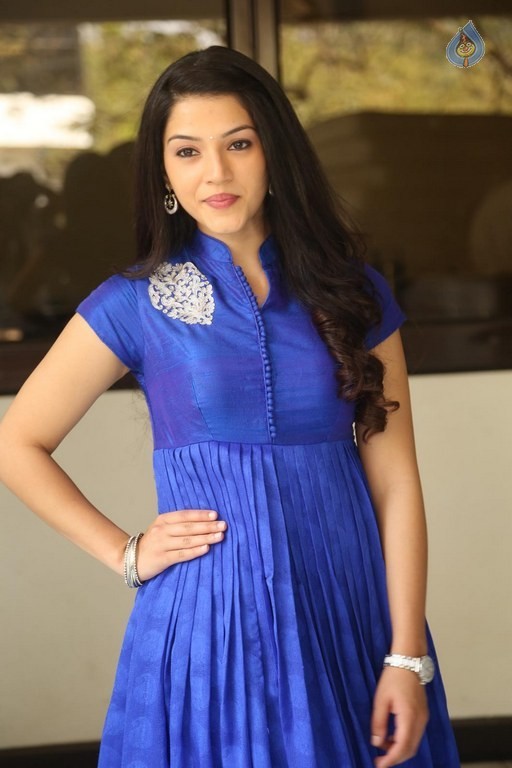 Mehreen New Photos - 31 / 50 photos