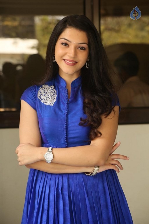 Mehreen New Photos - 33 / 50 photos