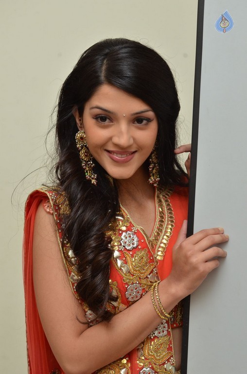 Mehreen Photos - 28 / 41 photos