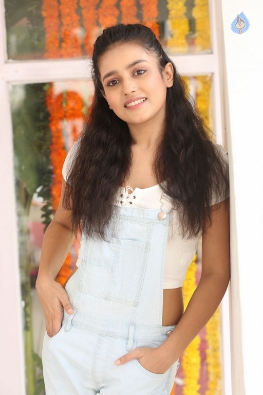 Mishti New Photos - 14 / 31 photos