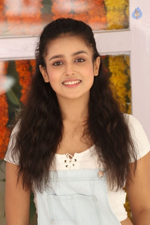 Mishti New Photos - 16 / 31 photos