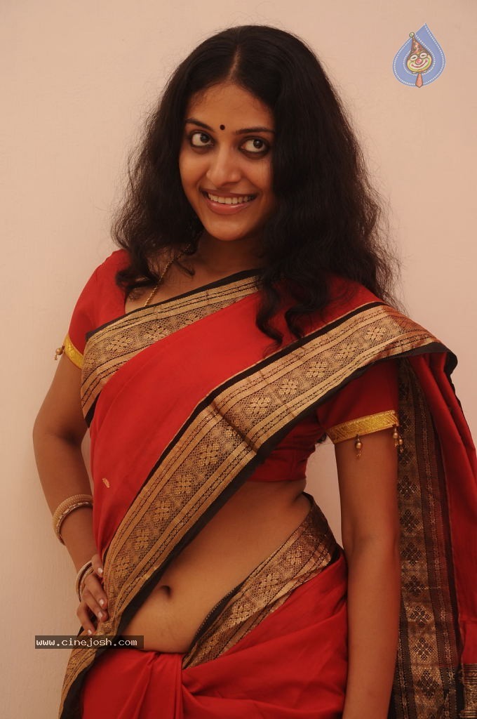 Mohana Hot Stills - 45 / 48 photos