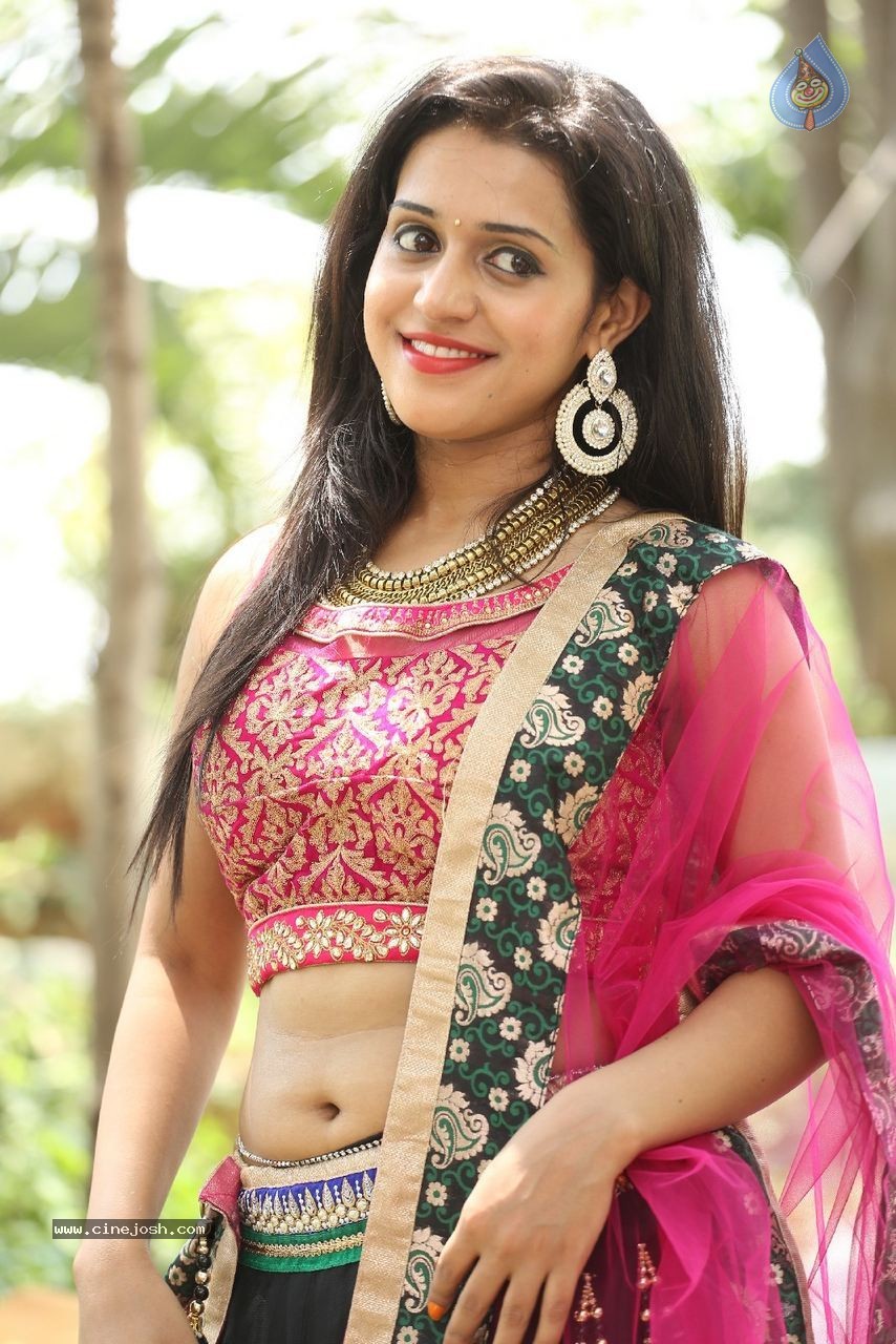 Mohitha New Stills - 11 / 64 photos