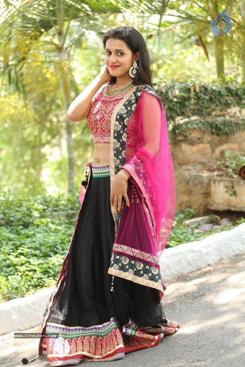 Mohitha New Stills - 53 / 64 photos