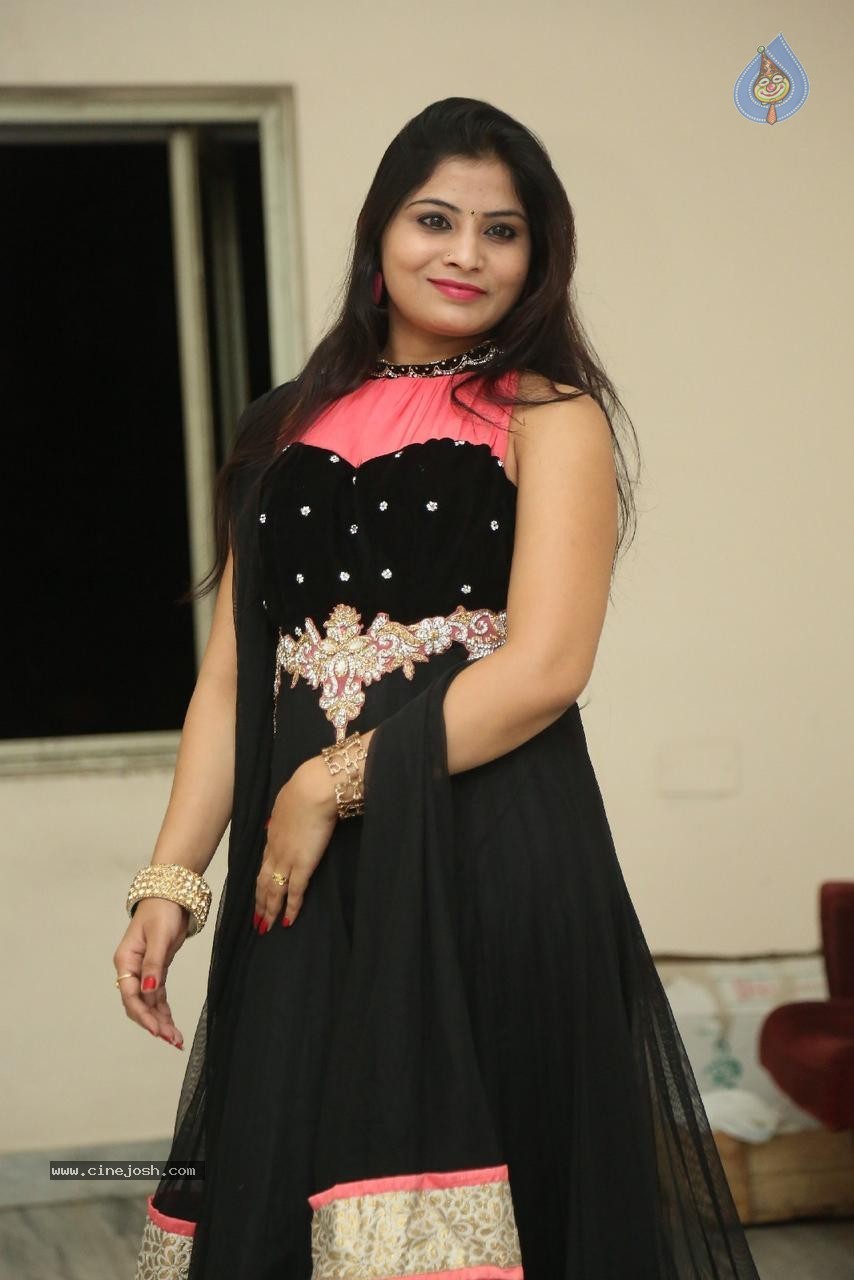 Monika New Stills - 19 / 63 photos