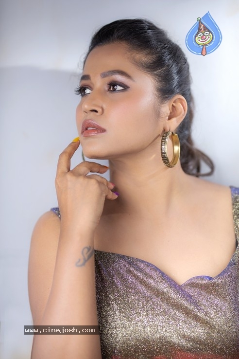 Mounika Guntuka Stills - 13 / 20 photos