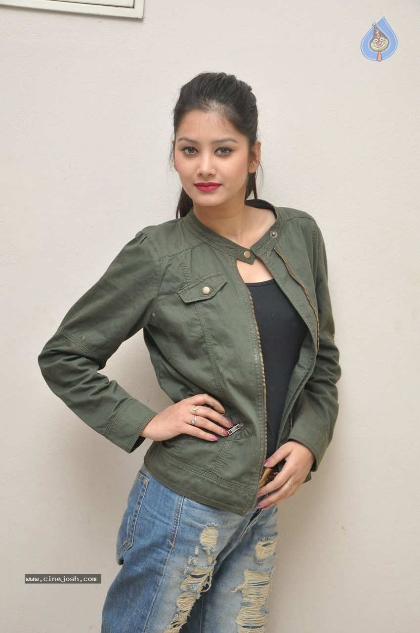 Mounika New Stills - 6 / 61 photos