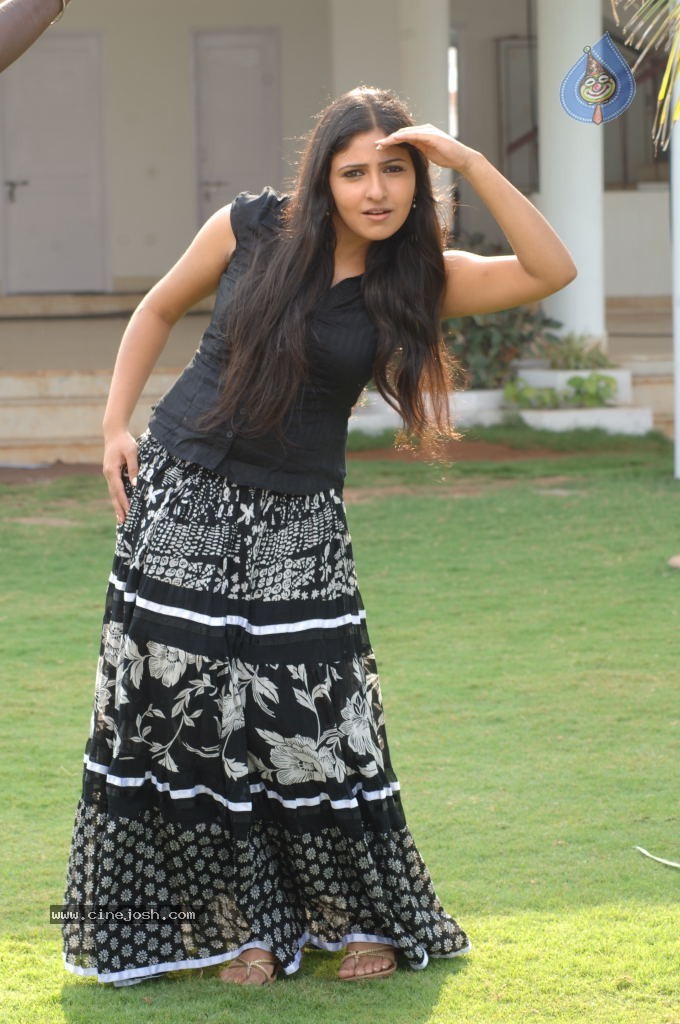 Mounika New Stills - 30 / 64 photos