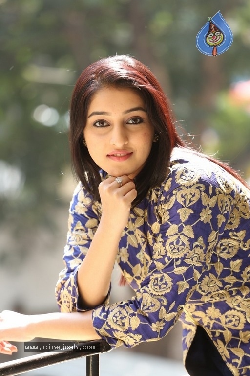 Mouryani Latest Photos - 10 / 17 photos