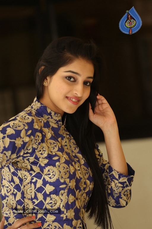 Mouryani Latest Photos - 15 / 17 photos