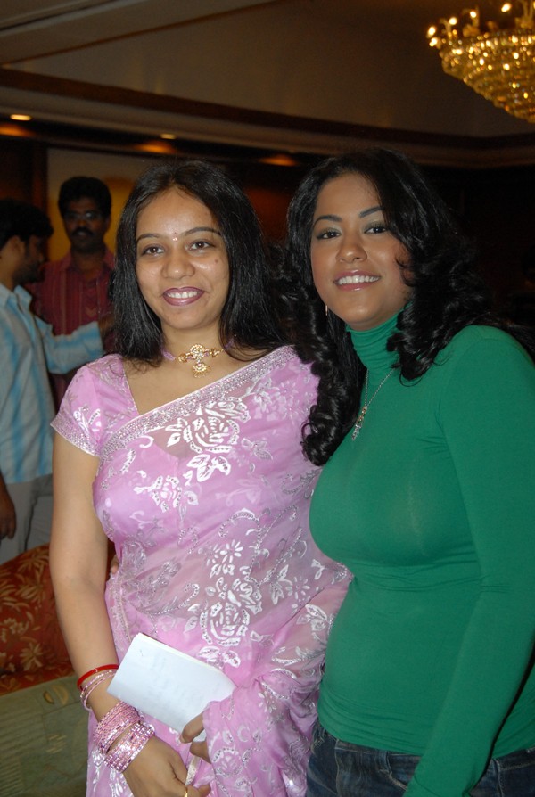 Mumaith Khan - 62 / 217 photos