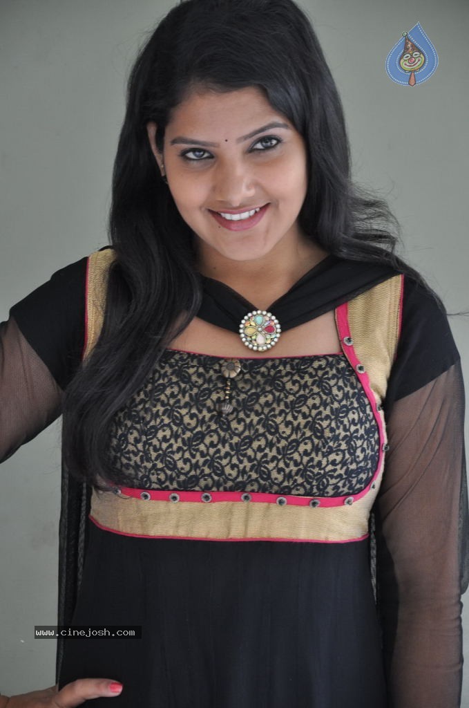 Mumtaaz Stills - 19 / 57 photos