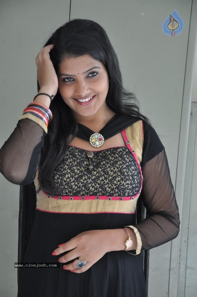 Mumtaaz Stills - 53 / 57 photos