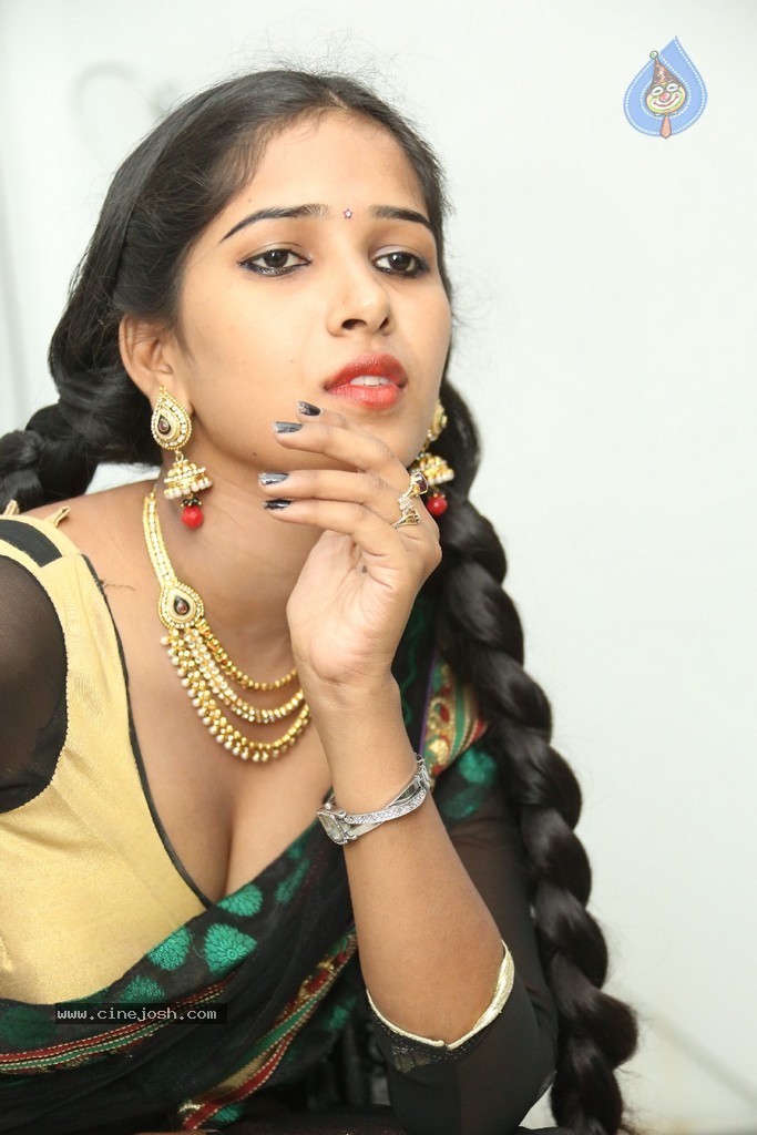 Mynaa Latest Photos - 15 / 110 photos