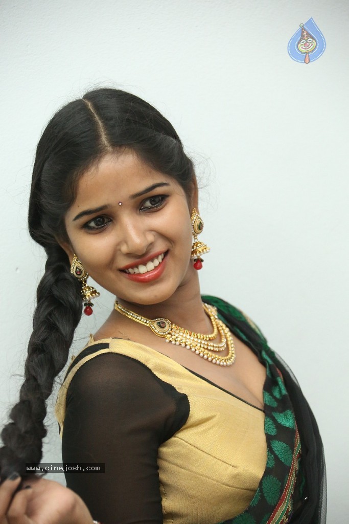 Mynaa Latest Photos - 48 / 110 photos