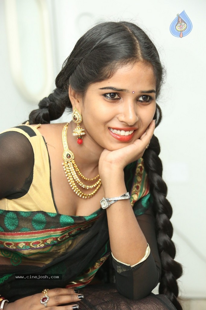 Mynaa Latest Photos - 54 / 110 photos