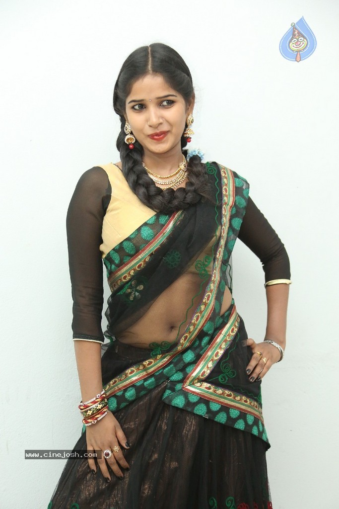 Mynaa Latest Photos - 83 / 110 photos