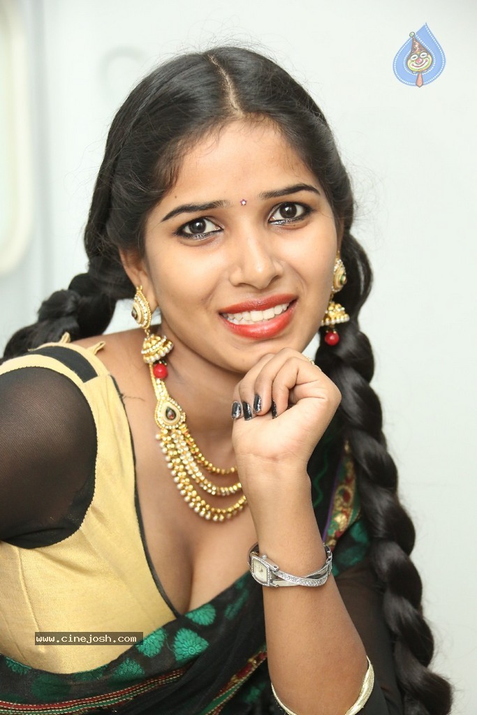 Mynaa Latest Photos - 102 / 110 photos