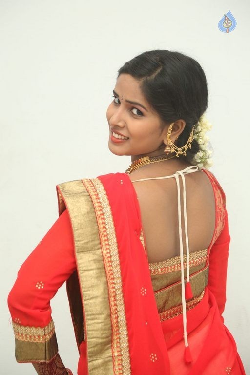 Mynaa Photos - 20 / 29 photos