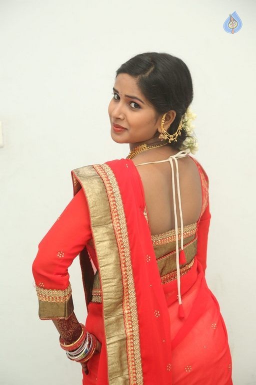 Mynaa Photos - 25 / 29 photos