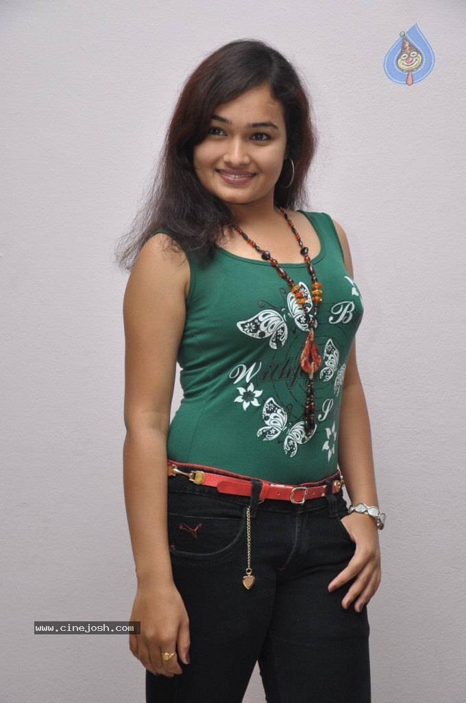 Mythili Stills - 15 / 40 photos