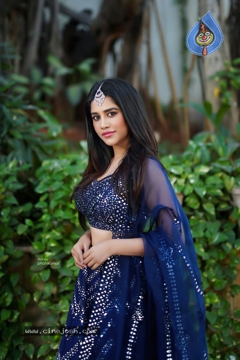 Nabha Natesh stills - 1 / 5 photos