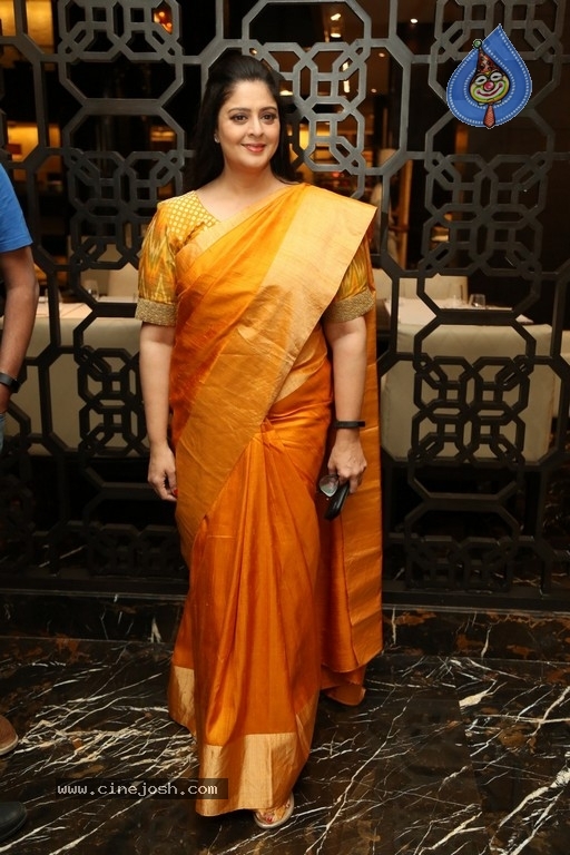 Nagma New Stills - 9 / 14 photos