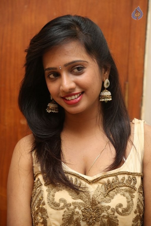 Nakshatra New Photos - 12 / 33 photos