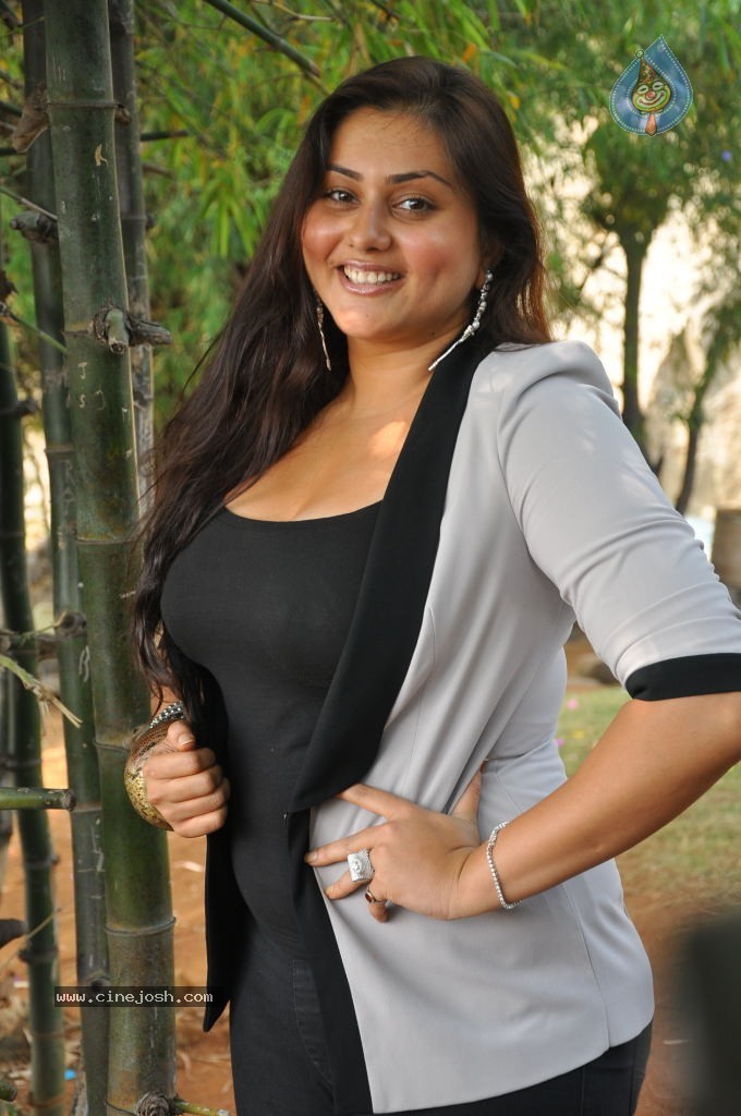 Namitha Hot Stills - 50 / 60 photos